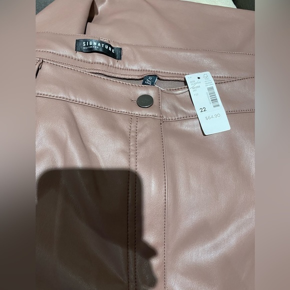 Reitmans High-Waisted Straight-Leg Vegan Leather Pants NWT - Picture 6 of 6